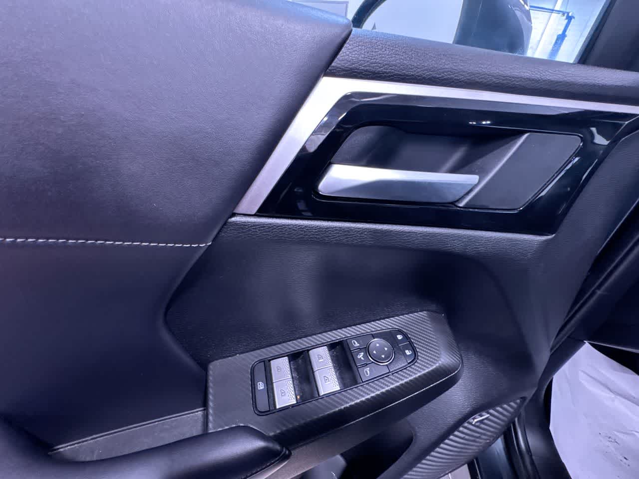 used 2025 Mitsubishi Outlander car, priced at $27,010