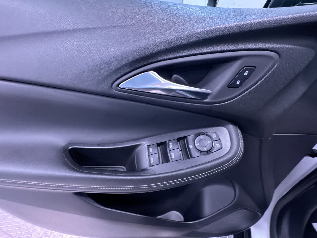 used 2024 Buick Encore GX car, priced at $20,342