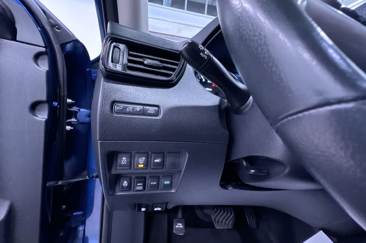 used 2017 Nissan Rogue car, priced at $11,777