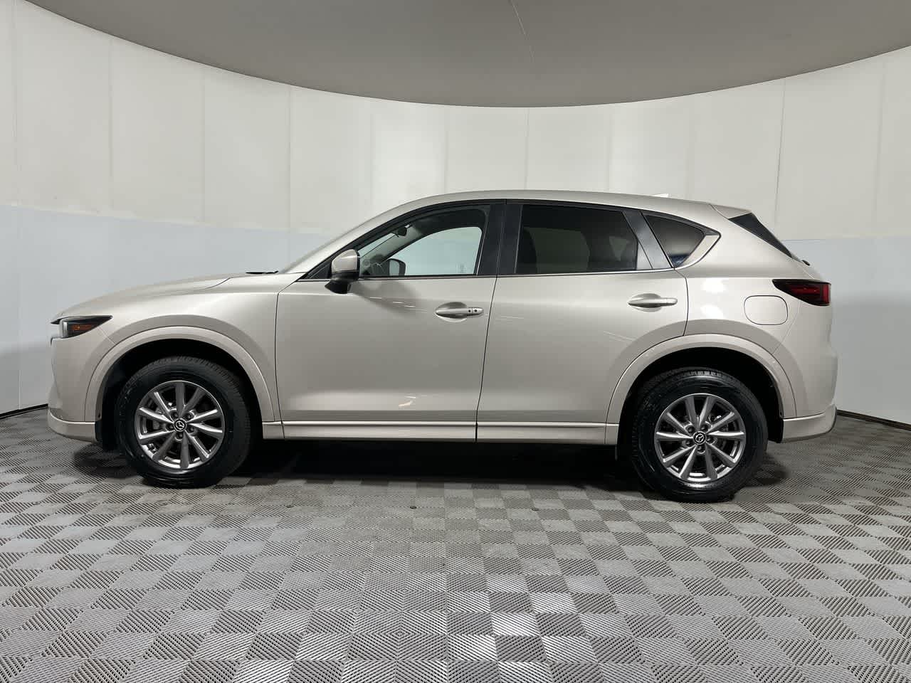 View vehicle photo 5
