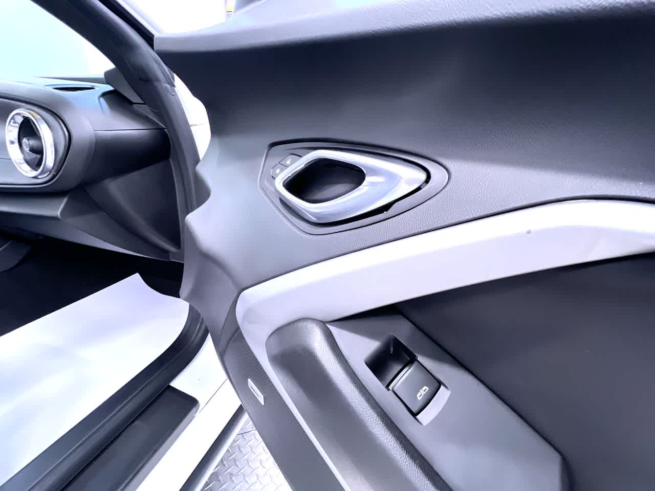 2018 Chevrolet Camaro #35