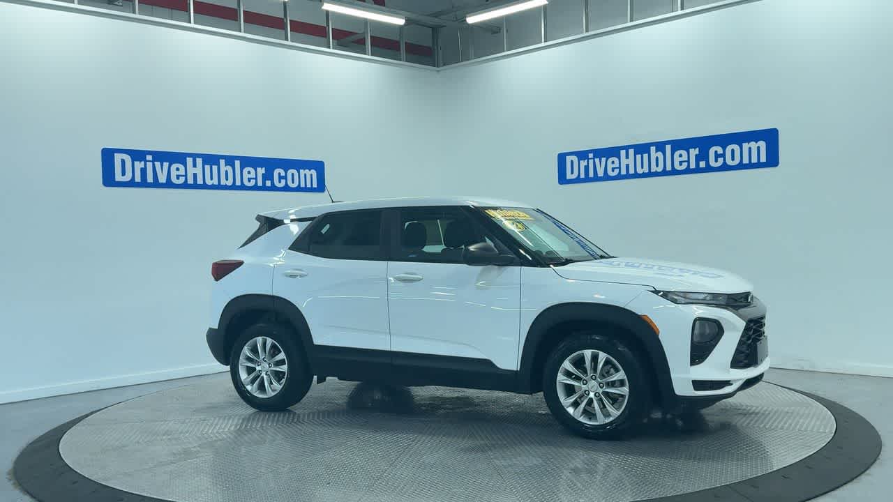 View vehicle photo 4