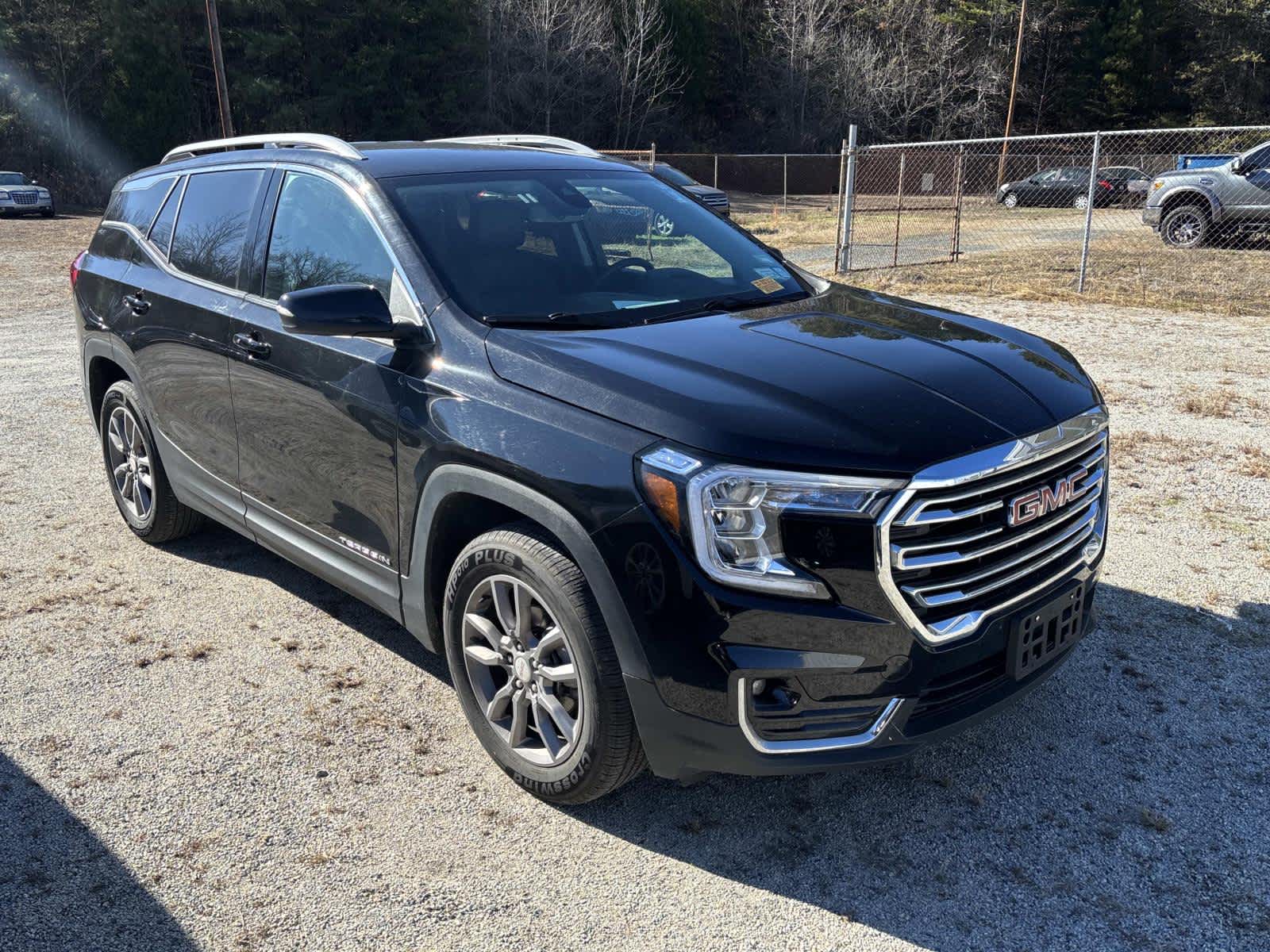 2024 GMC Terrain SLT's photo