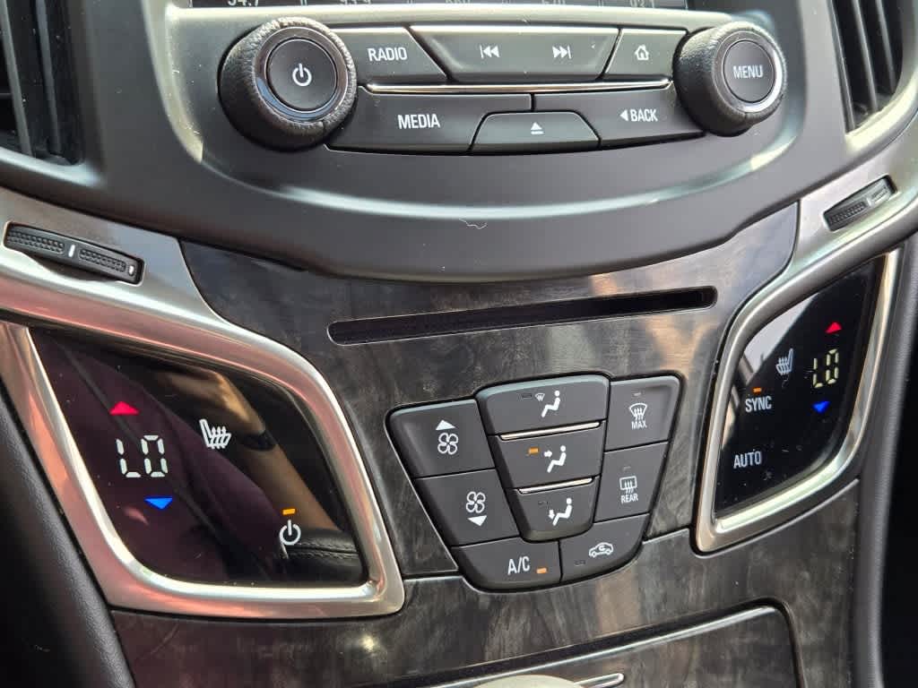 2015 Buick LaCrosse Leather 27