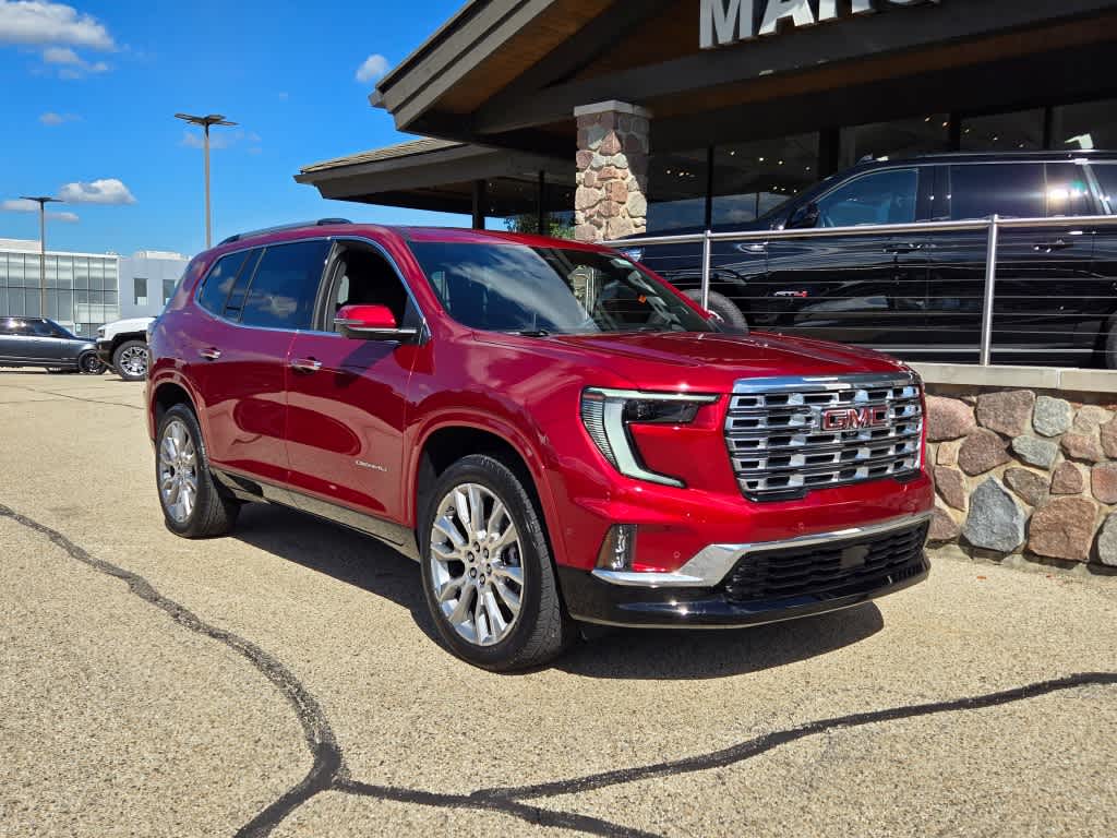 2024 GMC Acadia AWD Denali 2