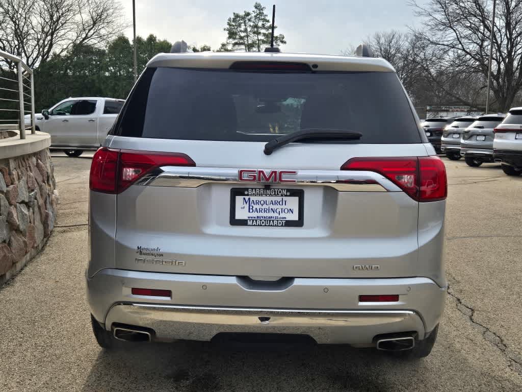 2017 GMC Acadia Denali 17