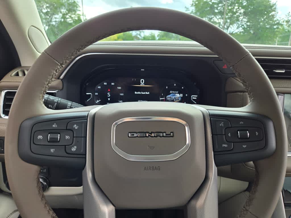 2024 GMC Yukon Denali 36