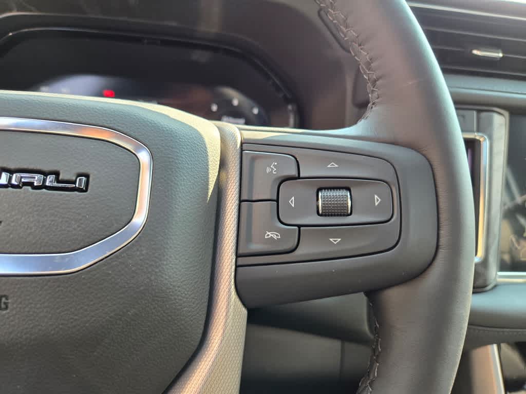 2024 GMC Yukon Denali 36