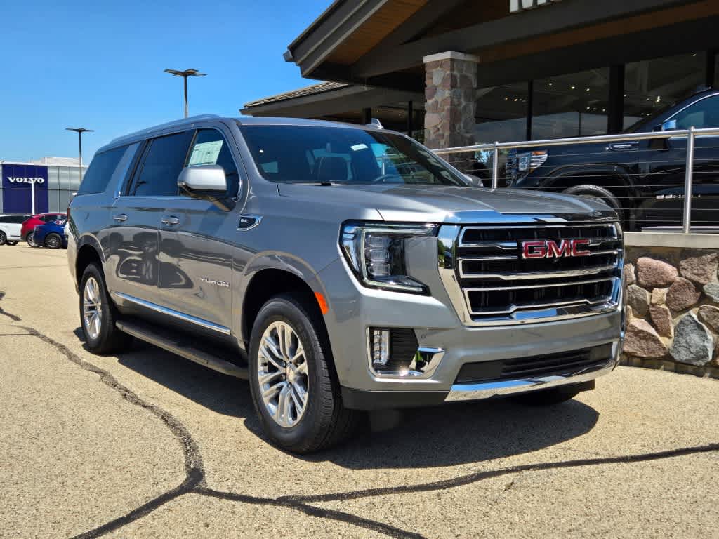 2024 GMC Yukon XL SLT 2