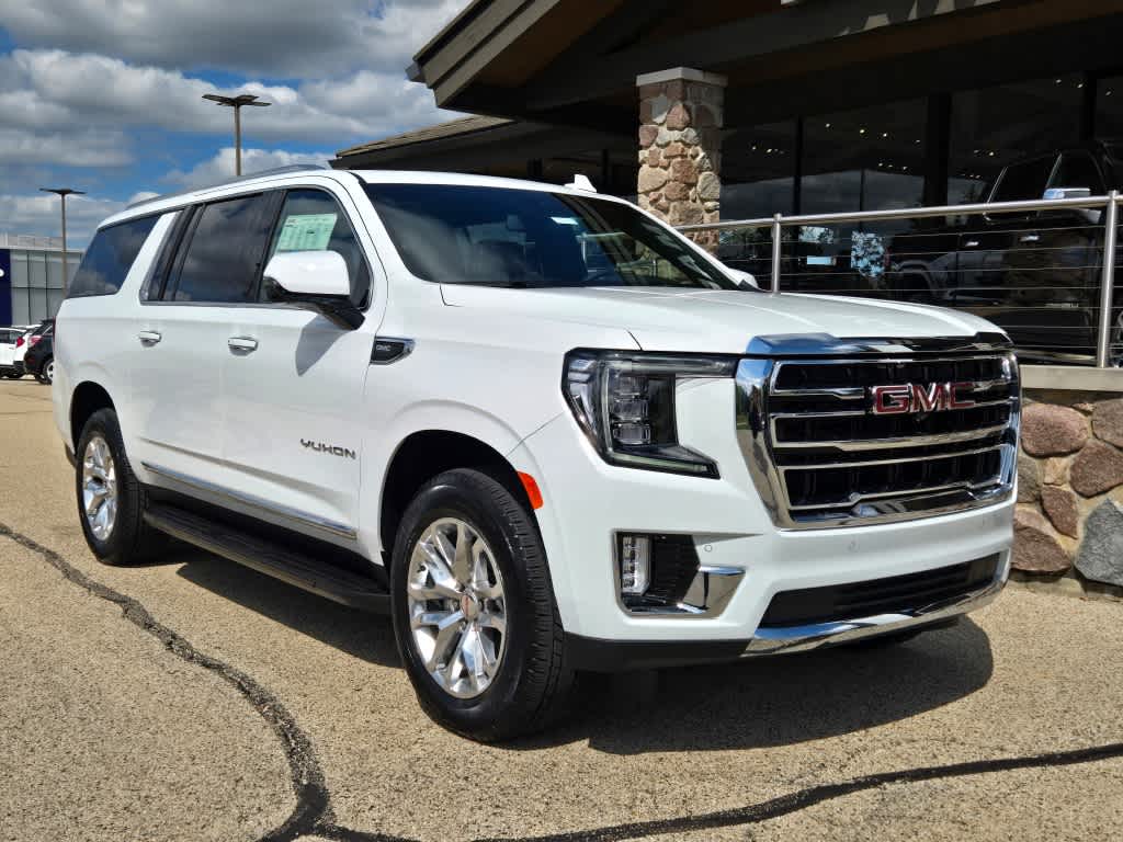 2024 GMC Yukon XL SLT 2