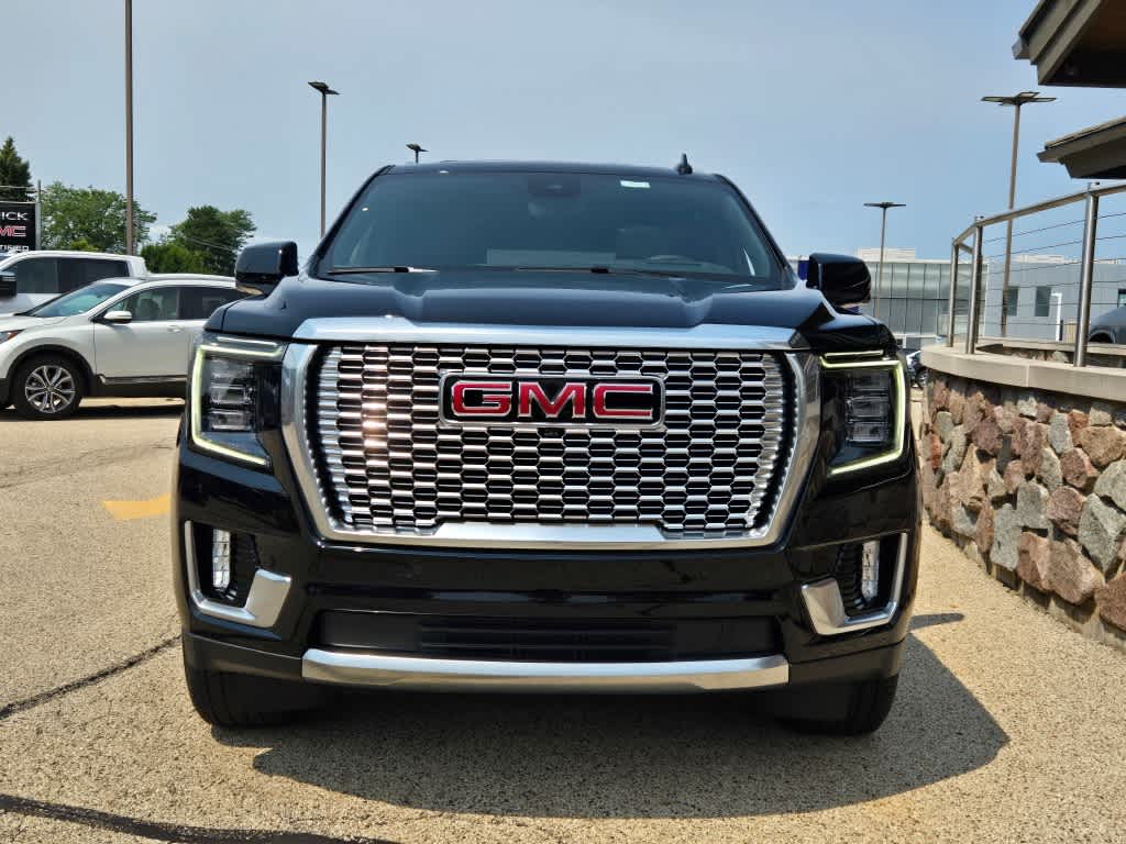 2024 GMC Yukon XL Denali 3