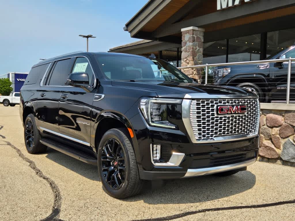 2024 GMC Yukon XL Denali 2