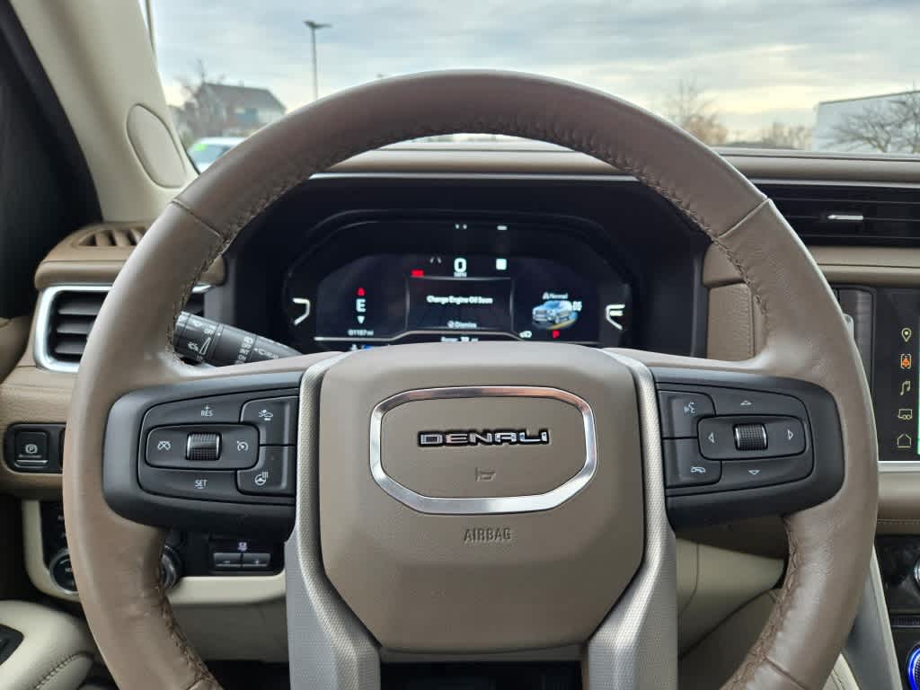 2022 GMC Yukon XL Denali 39