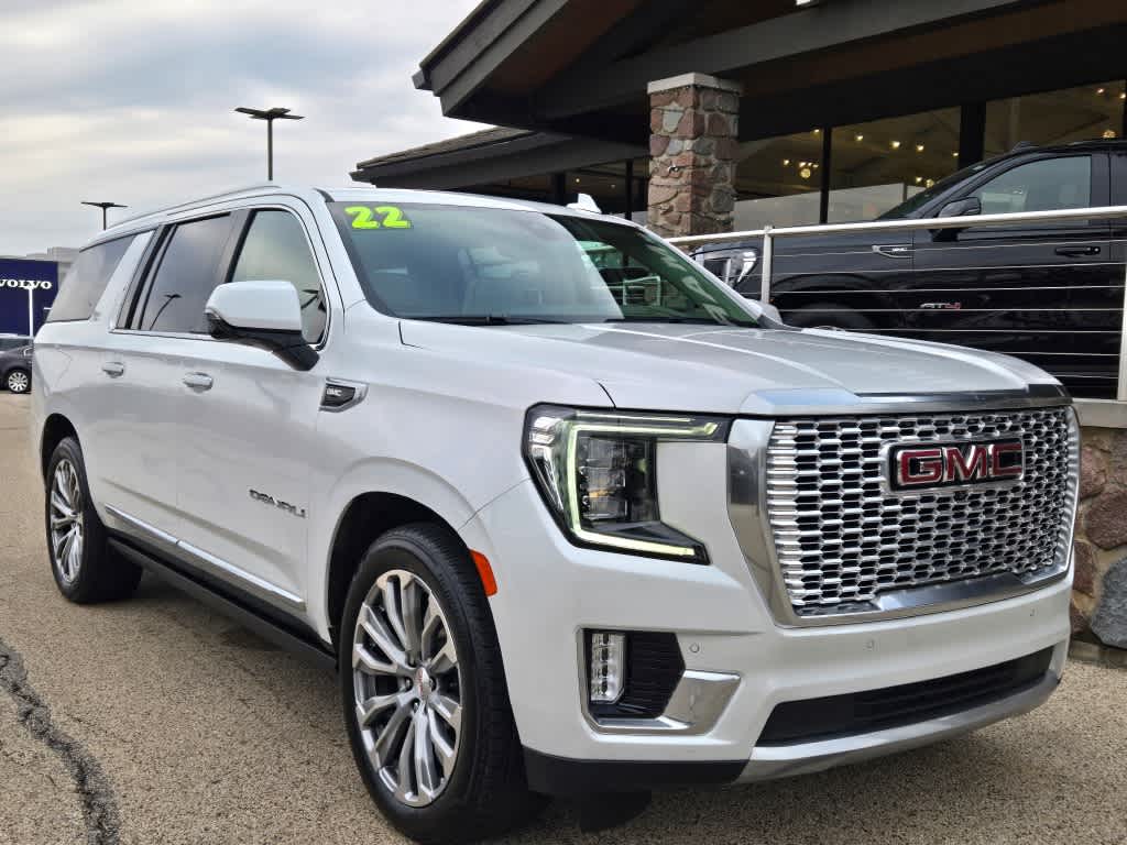 2022 GMC Yukon XL Denali 2