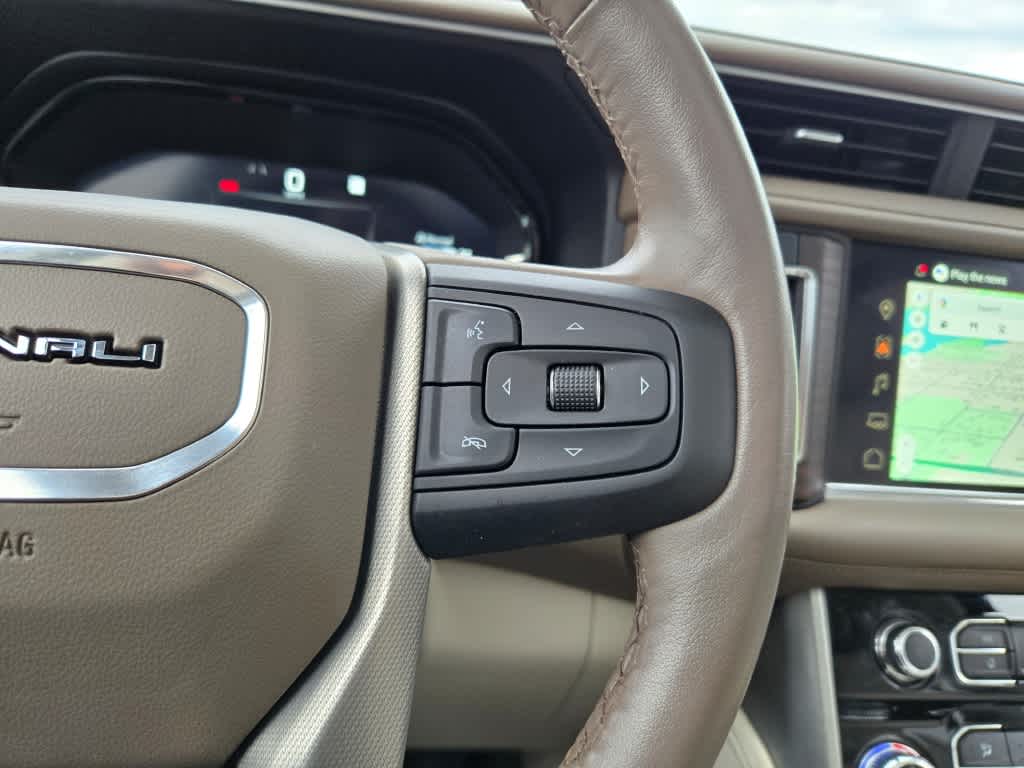 2022 GMC Yukon XL Denali 38