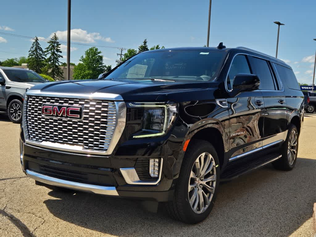 2024 GMC Yukon XL Denali 4