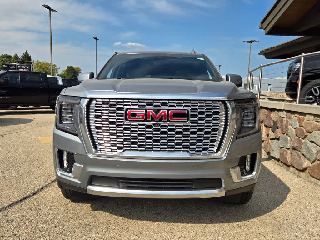 2024 GMC Yukon XL Denali 3