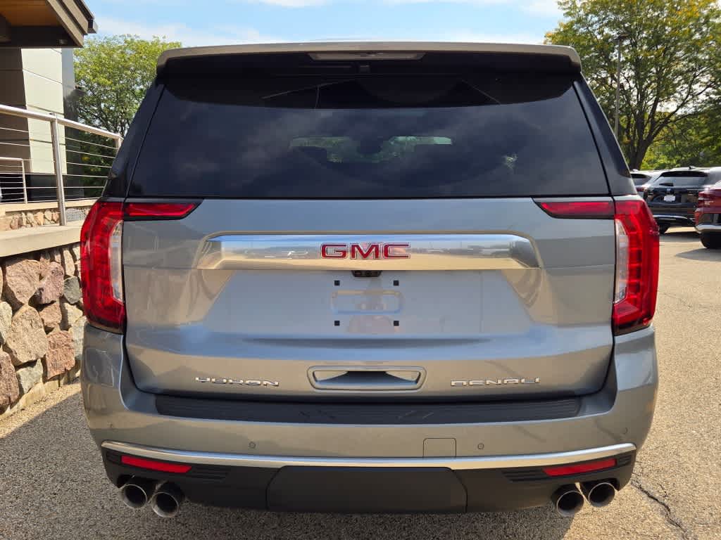 2024 GMC Yukon XL Denali 17