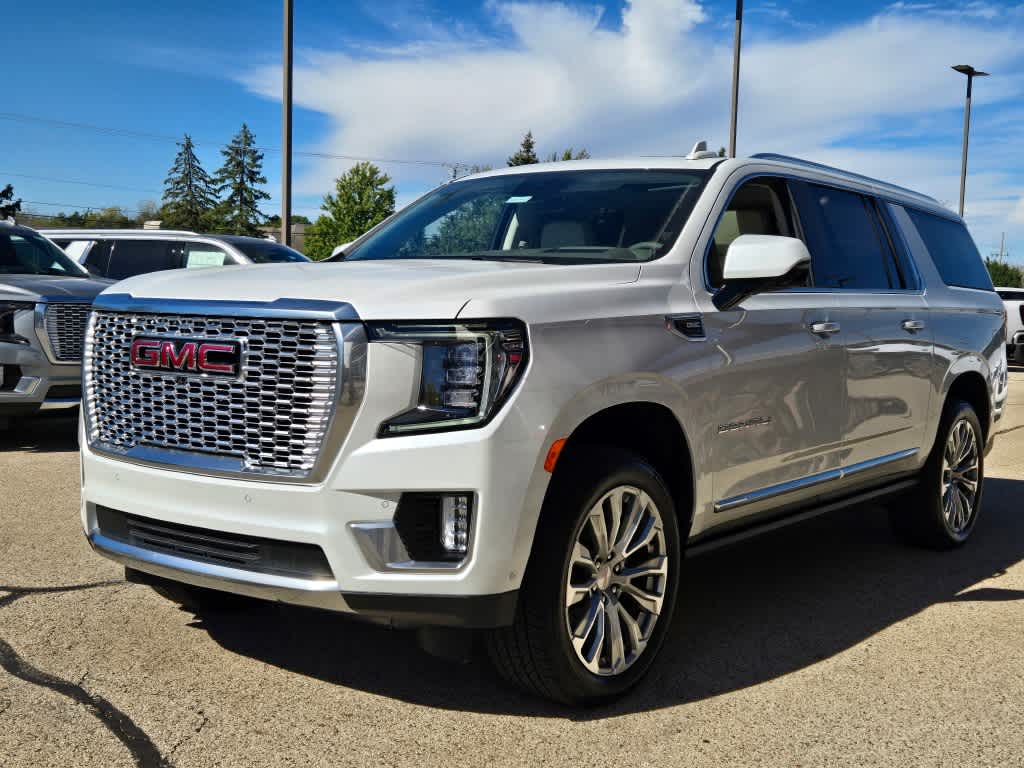 2024 GMC Yukon XL Denali 4