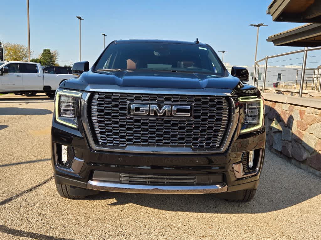 2024 GMC Yukon XL Denali Ultimate 3