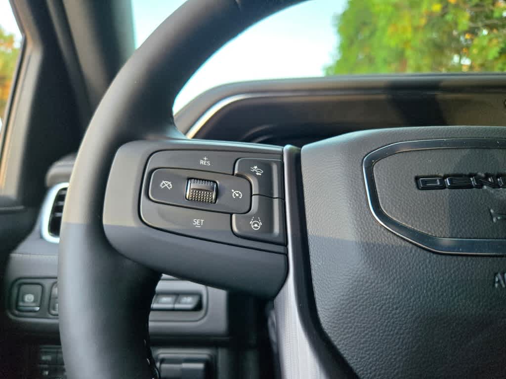 2024 GMC Yukon XL Denali Ultimate 38