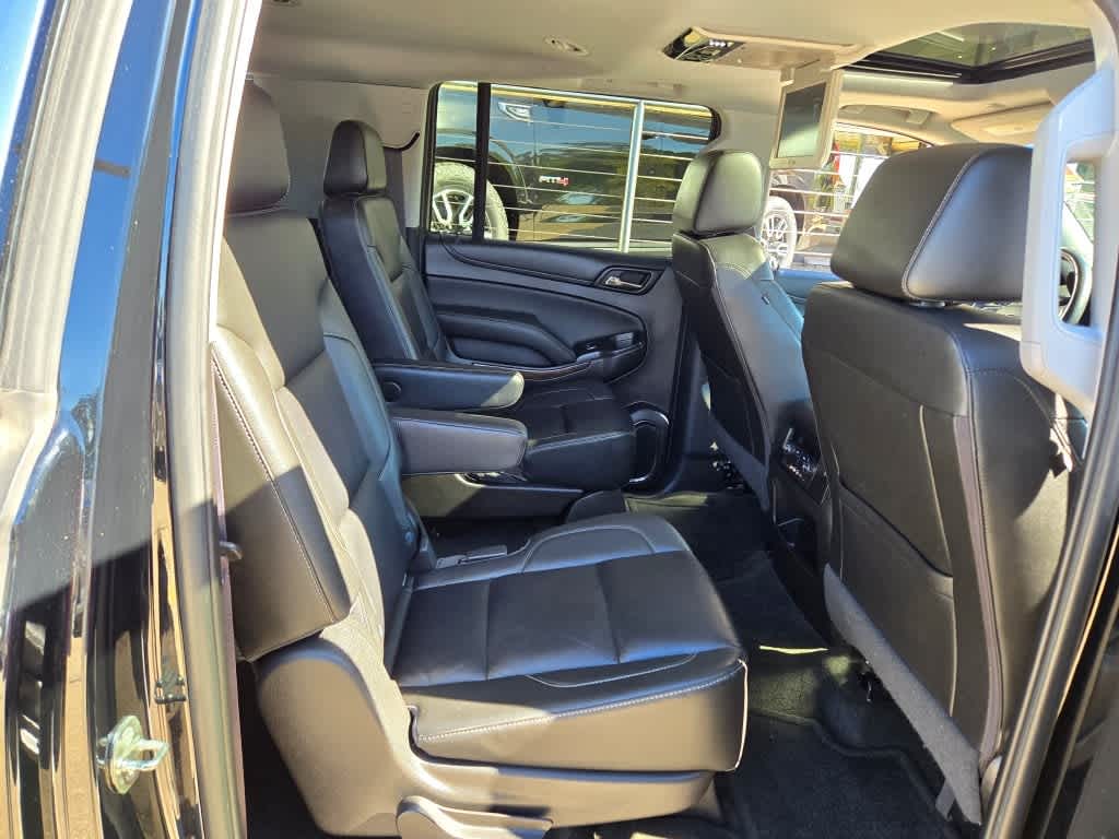 2016 Chevrolet Suburban LT 9