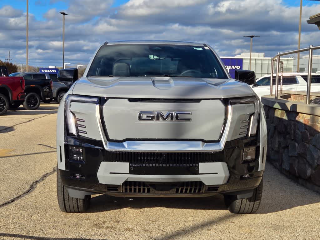 2025 GMC Sierra EV Max Range Denali e4WD Crew Cab 3