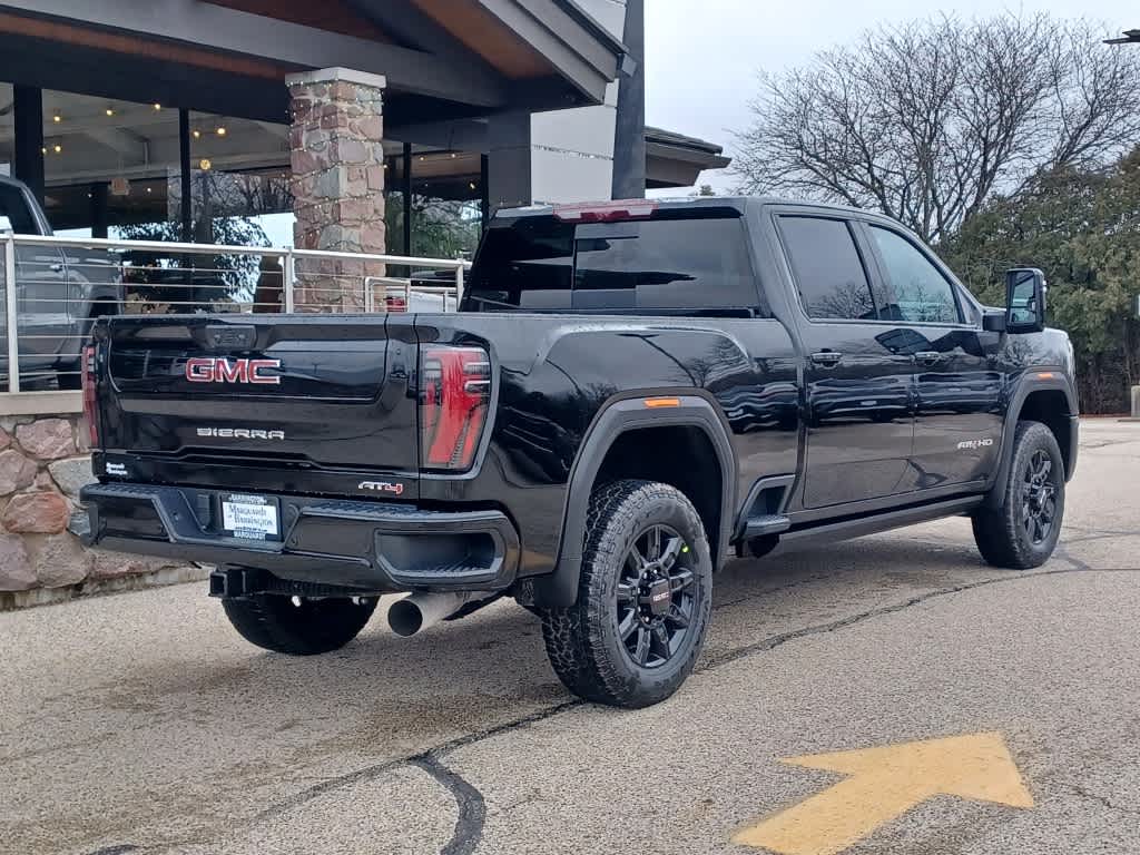 2024 GMC Sierra 2500HD AT4 4WD Crew Cab 159 10