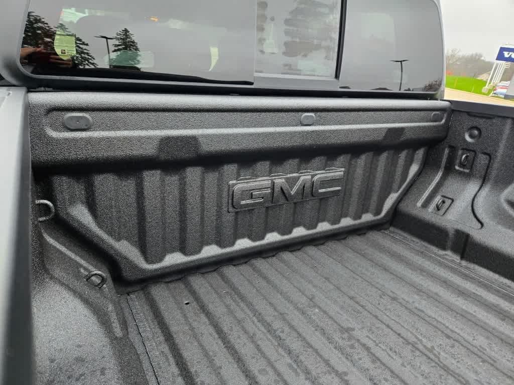 2024 GMC Canyon 4WD AT4 Crew Cab 16