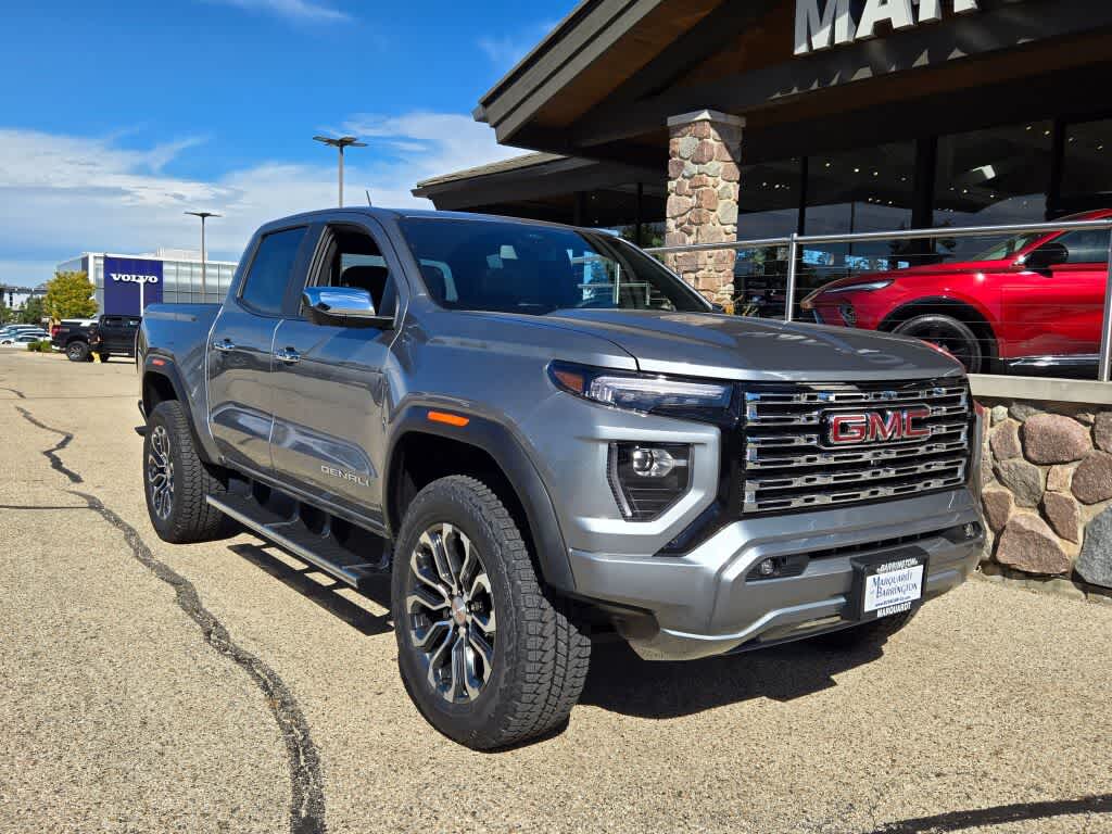 2024 GMC Canyon 4WD Denali Crew Cab 2