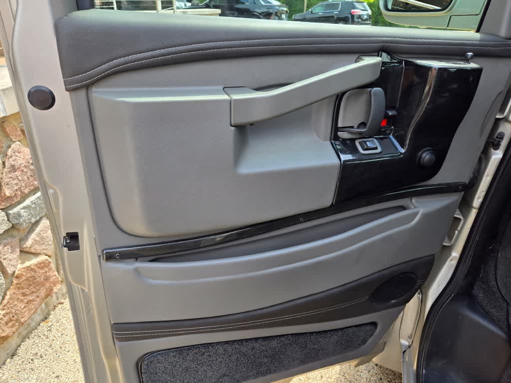 2019 GMC Savana RWD 2500 135  6.0L 21