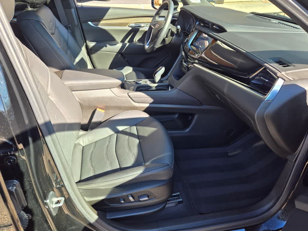 2023 Cadillac XT6 AWD Premium Luxury 5