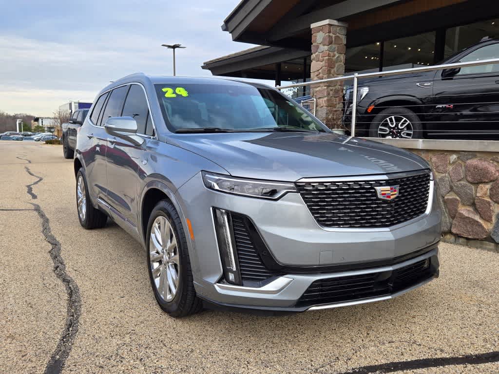 2024 Cadillac XT6 AWD Premium Luxury 2