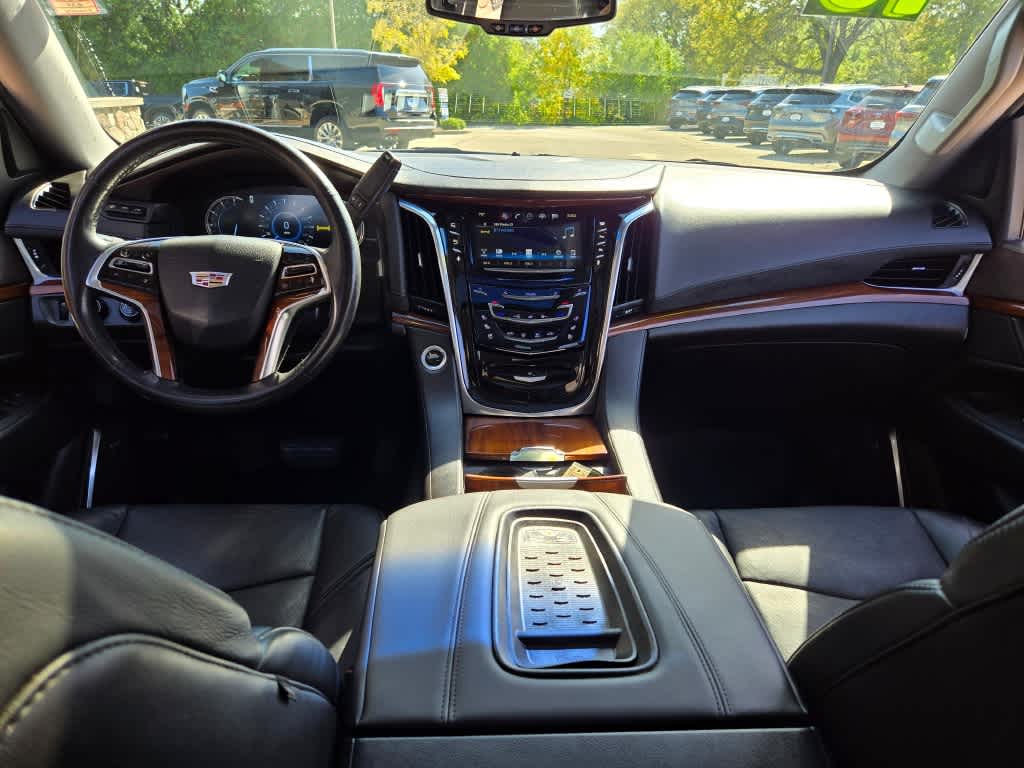 2016 Cadillac Escalade ESV Luxury Collection 22