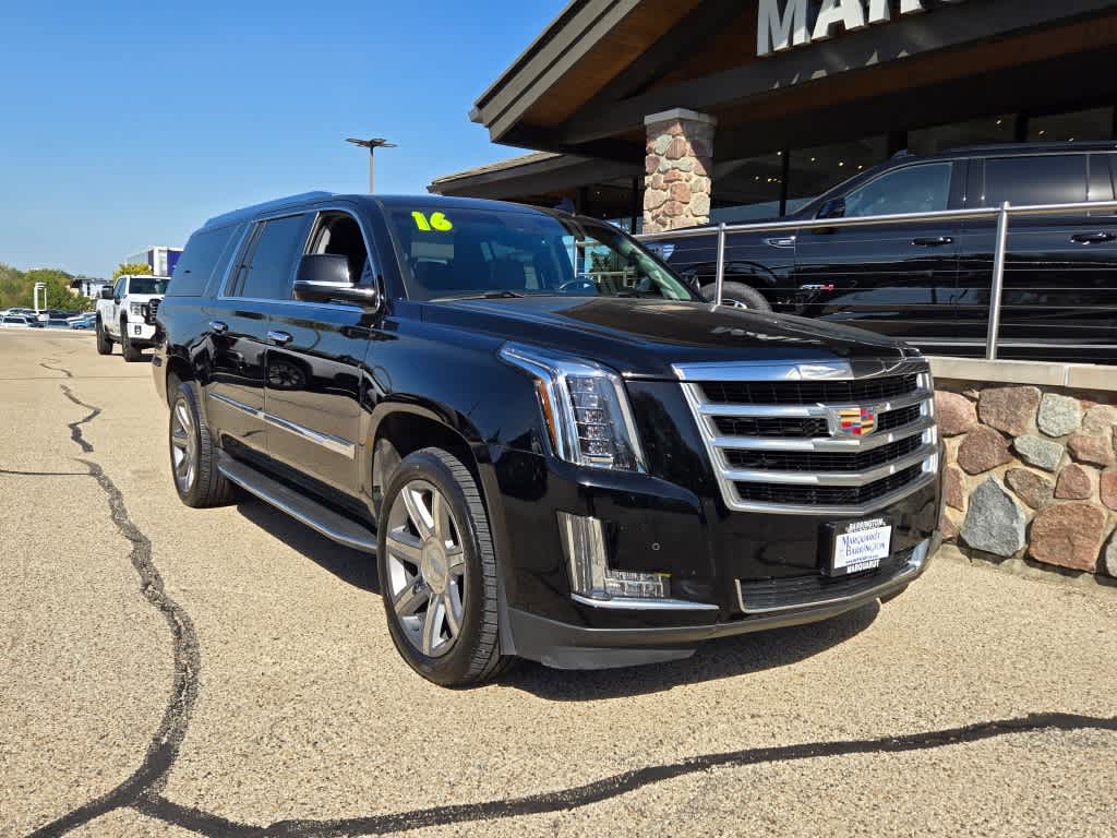 2016 Cadillac Escalade ESV Luxury Collection 2