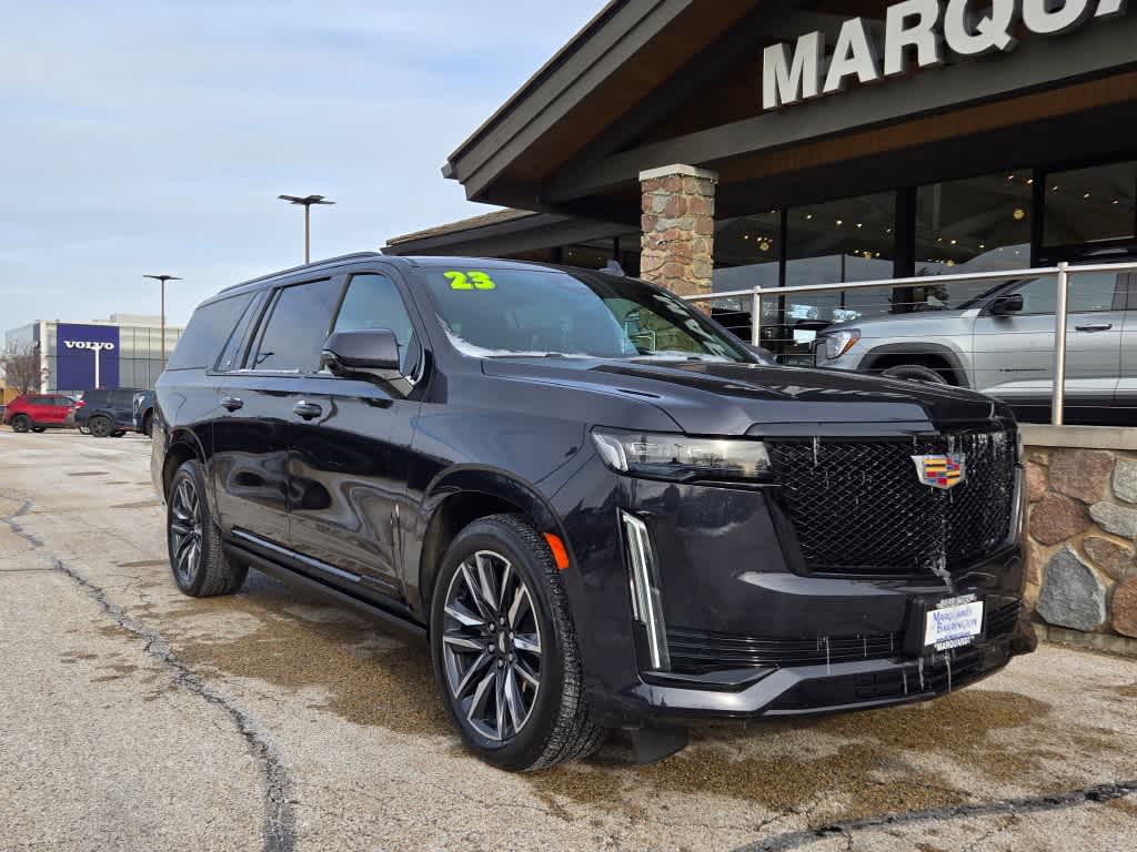 2023 Cadillac Escalade ESV 4WD Sport Platinum 2