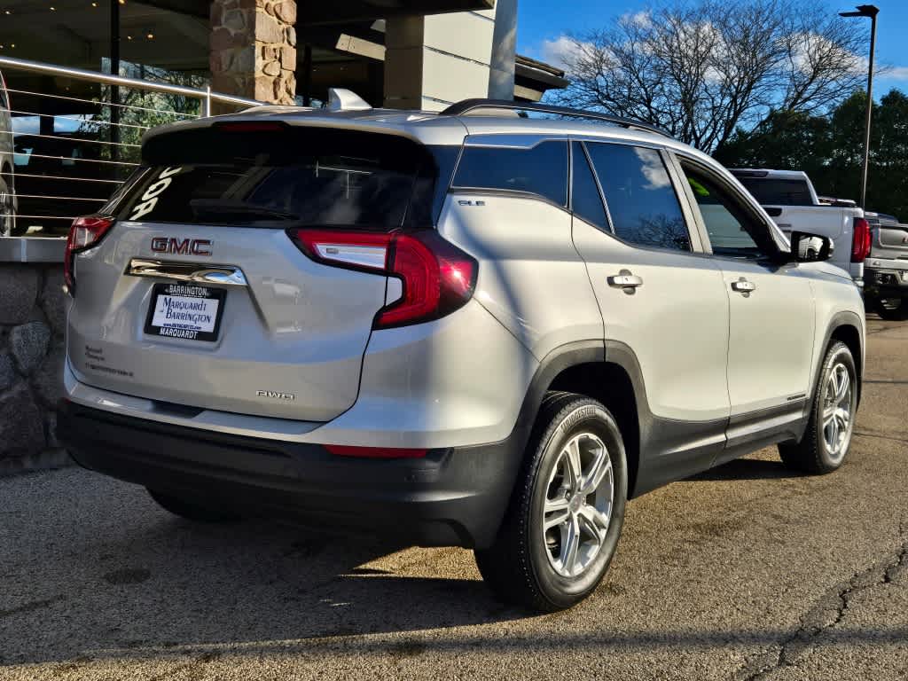 2022 GMC Terrain SLE 11