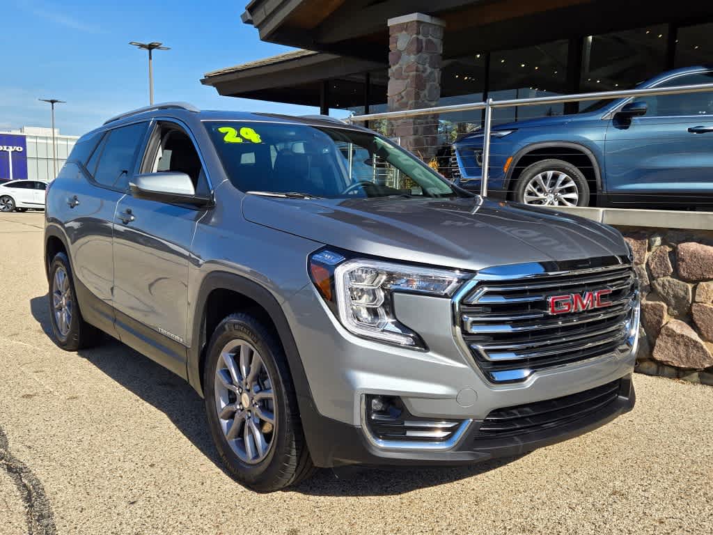 2024 GMC Terrain SLT 2