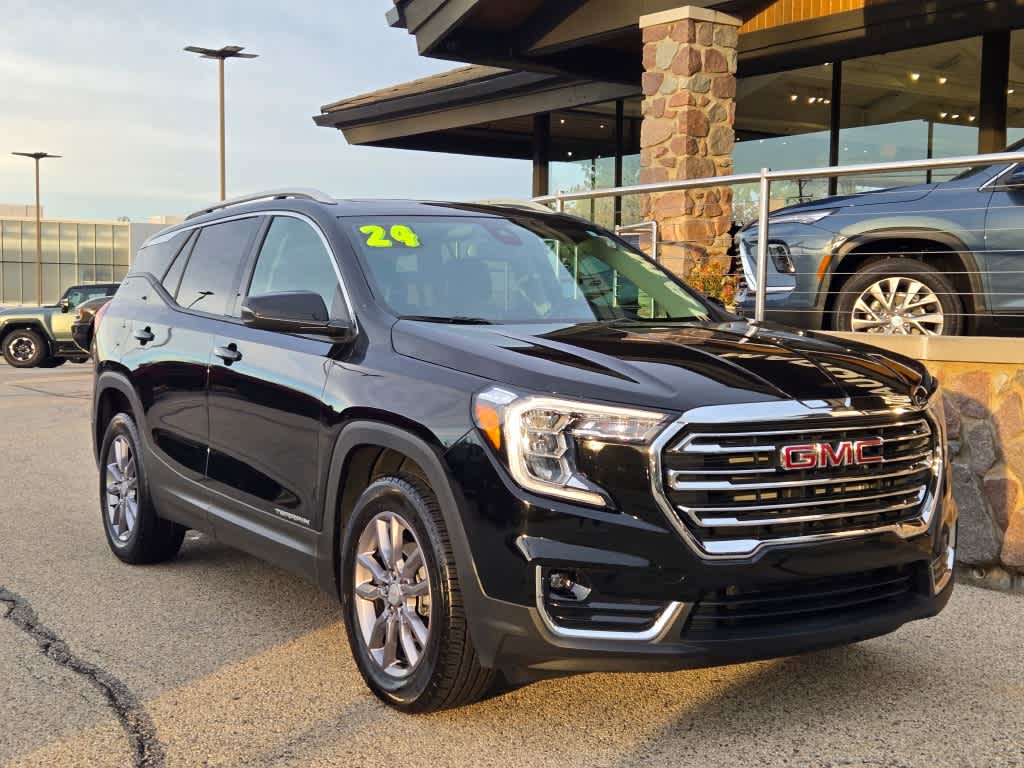 2024 GMC Terrain SLT 2