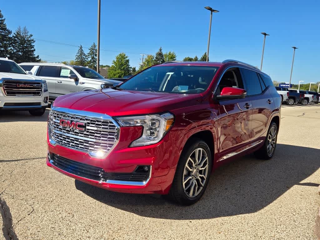 2024 GMC Terrain Denali 4