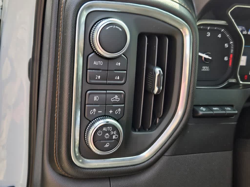 2019 GMC Sierra 1500 AT4 4WD Crew Cab 147 30