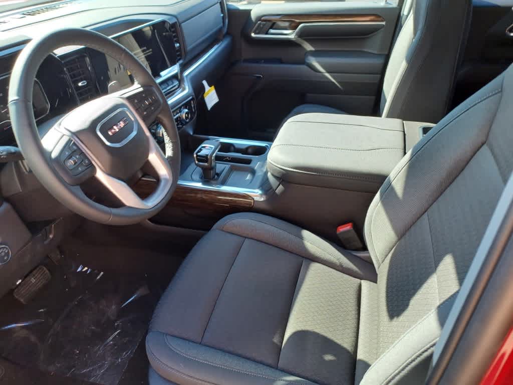 2024 GMC Sierra 1500 Elevation 4WD Crew Cab 147 18