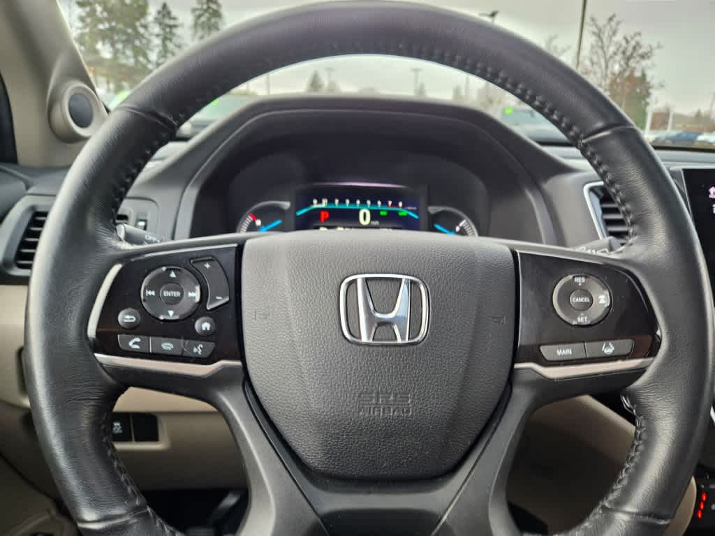 2020 Honda Pilot Touring 7-Passenger 38