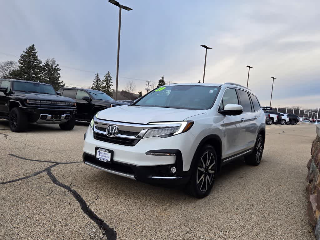 2020 Honda Pilot Touring 7-Passenger 4