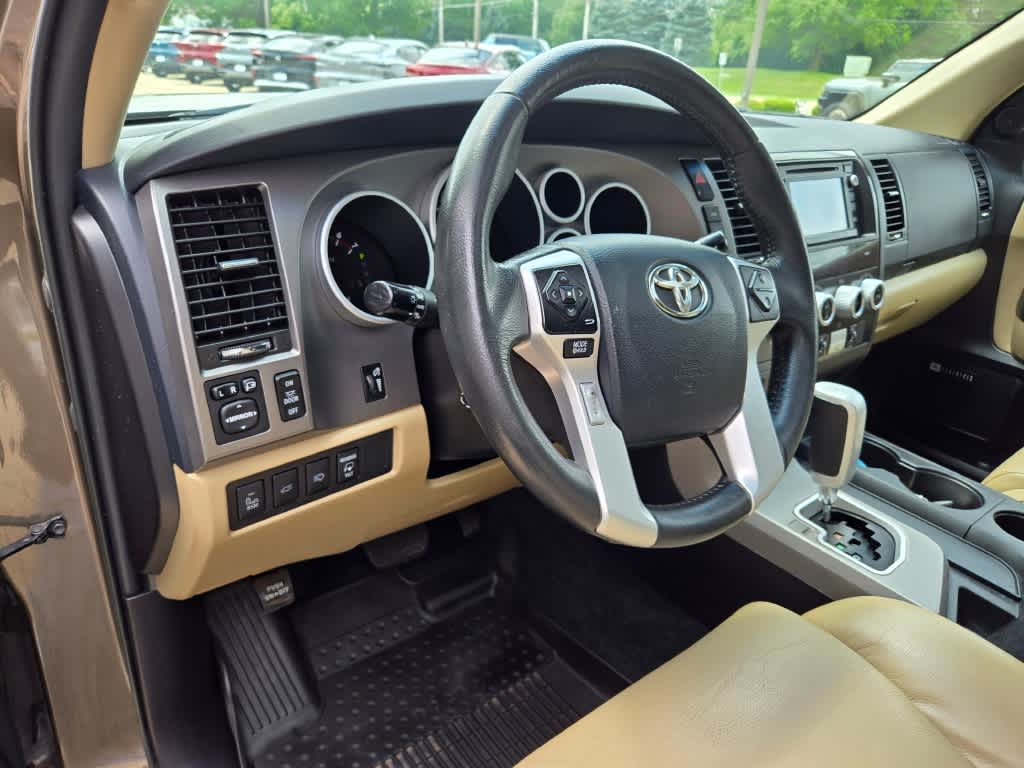 2017 Toyota Sequoia Limited 28