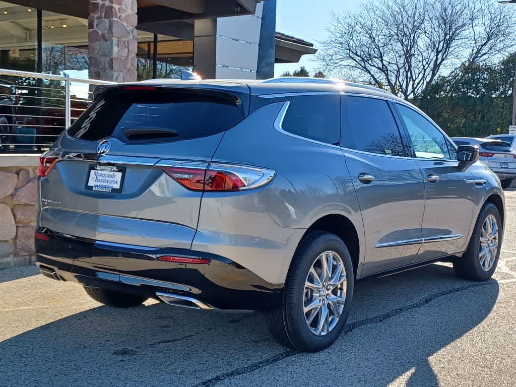 2024 Buick Enclave Essence 10