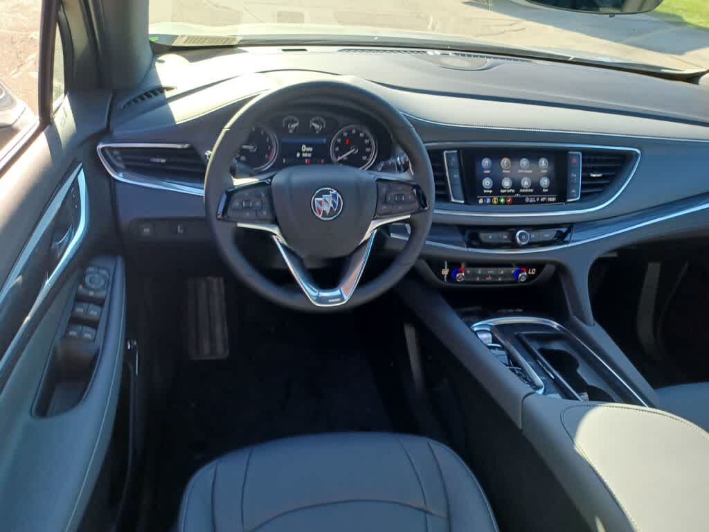 2024 Buick Enclave Essence 17