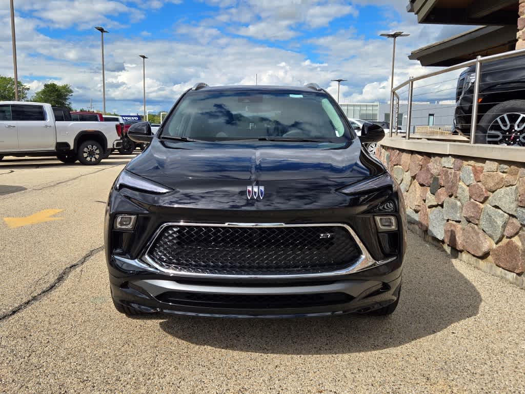 2025 Buick Encore GX Sport Touring 3