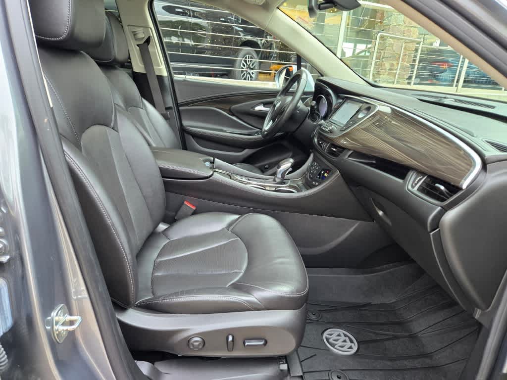 2019 Buick Envision Essence 5