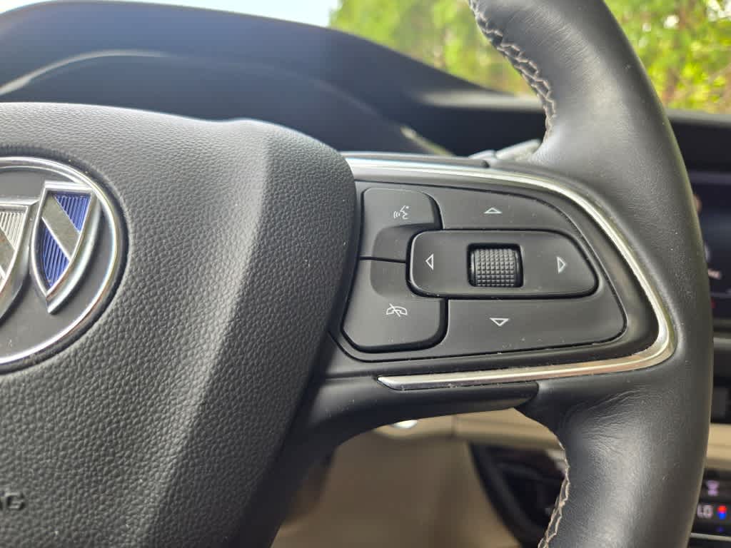 2021 Buick Envision Essence 36